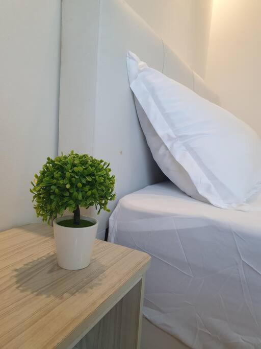 3Storey House 13Pax Family Suite 바얀레파스 외부 사진