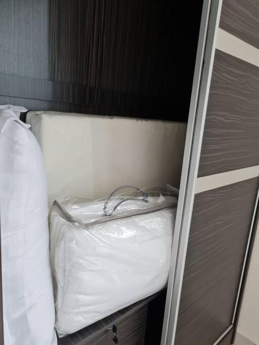 3Storey House 13Pax Family Suite 바얀레파스 외부 사진