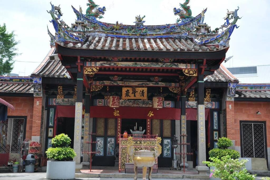 3Storey House 13Pax Family Suite 바얀레파스 외부 사진